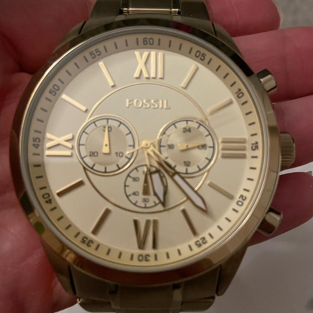 Gold Fossil Watch man/woman